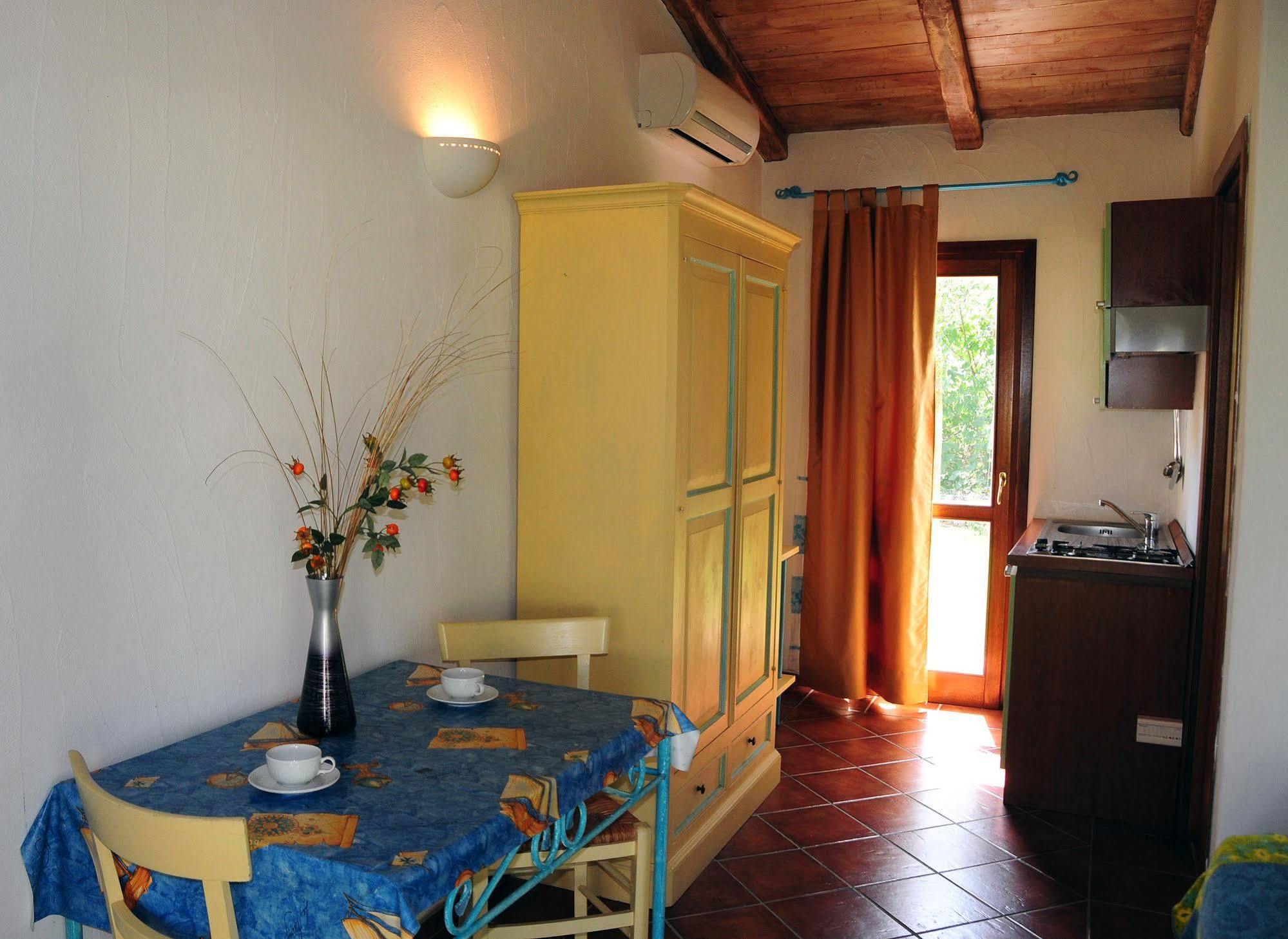Aparthotel Le Tre Querce San Teodoro (Sardinia)